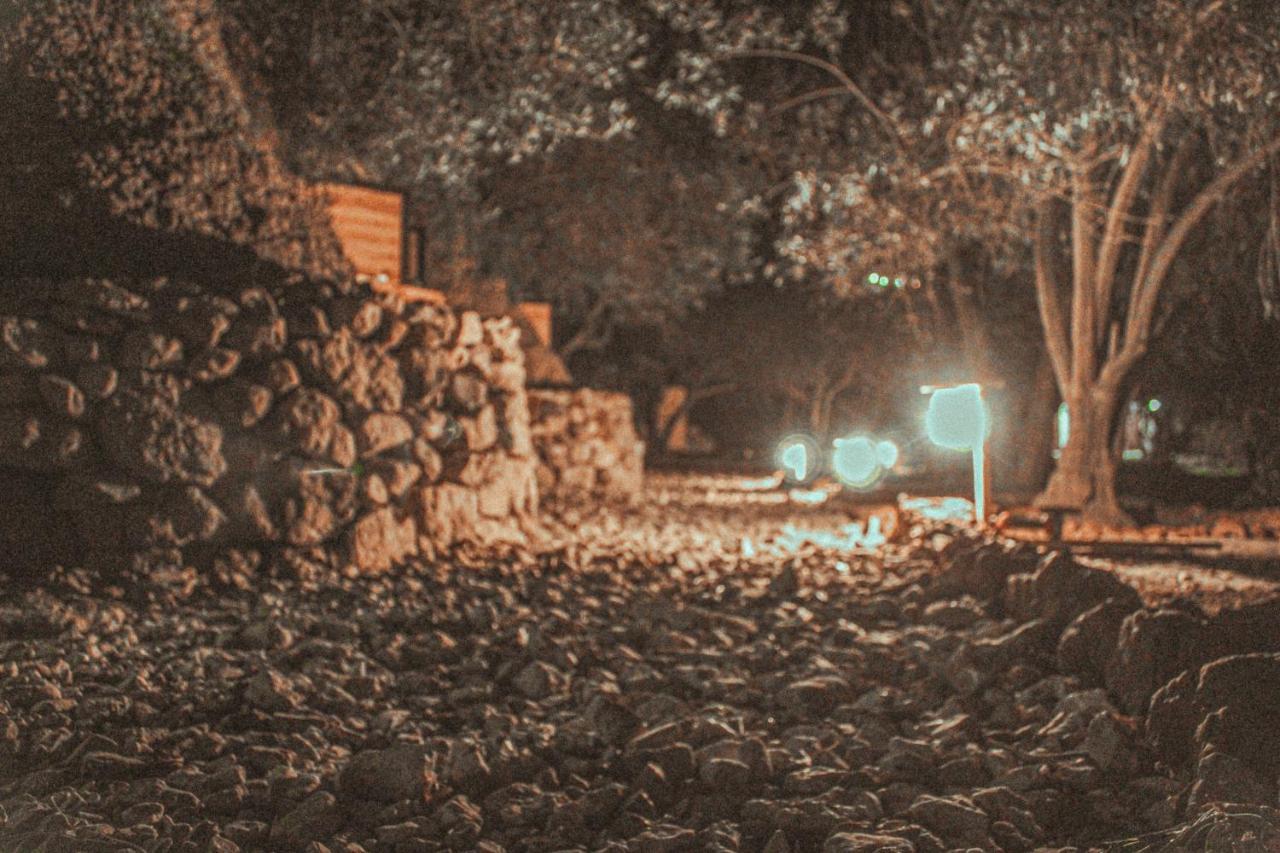 Hobbit Village Дана Экстерьер фото